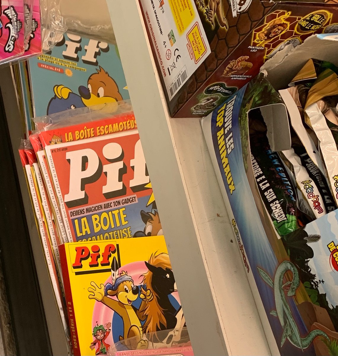 Pifofficiel's tweet photo. Quelques rescapés de la ruée vers le #Pif 🕳
Grâce au #Web2Store regarde où trouver les derniers spécimens 😻

💎https://t.co/tsukpf6faN

https://t.co/XmaeGne2kS ##PIFestPartout #PifGadget 
❤️ https://t.co/ljU1Wh4YqB