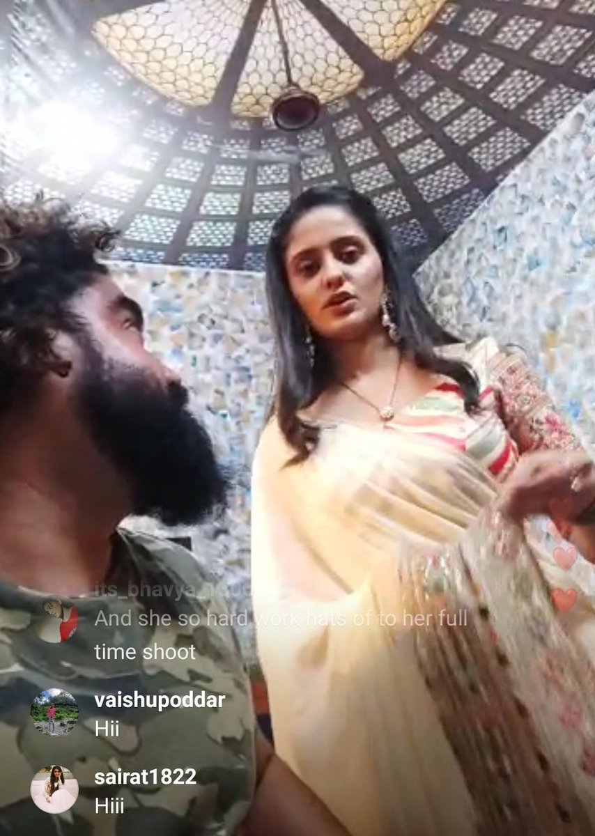 RavinaGehlot5's tweet photo. Ayesha 🤩🤩
#AyeshaSingh #saijoshi 
#AyeshaSinghFans https://t.co/blBb7VfWmh