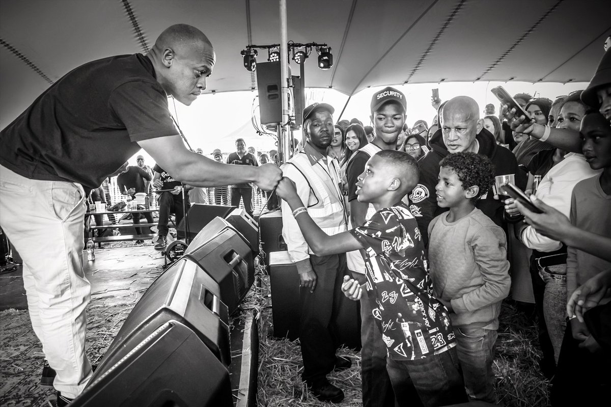 #DBWinterFest2022 was such an experience feat. some of SA's most acclaimed artists at our NEW #DBTasteroom arena ❄️🍺🎸🔥 

See anyone you know in these pics? Tag them in the comments! See pics here > darlingbrew.co.za/pages/winterfe…

<a href="/EarlyB_Music/">Early B Music</a> <a href="/SunsetSweatshop/">Sunset Sweatshop</a> <a href="/lizemynhardt/">Lize Mynhardt</a>