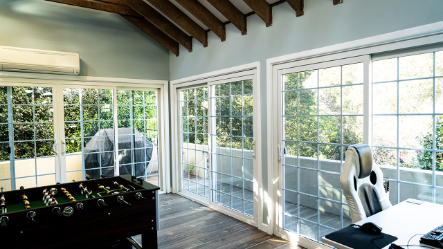 CandaceCorso's tweet photo. 3M™ Sun Control Window Films reduce the amount of sun's energy from what would otherwise heat up your building. Apply these films to windows, reducing cost &amp; landfill waste. Learn more about 3M™ DI-NOC™ Architectural Finishes. #3Mer https://t.co/hWb7IGVlqY https://t.co/zI5pGXRNAx