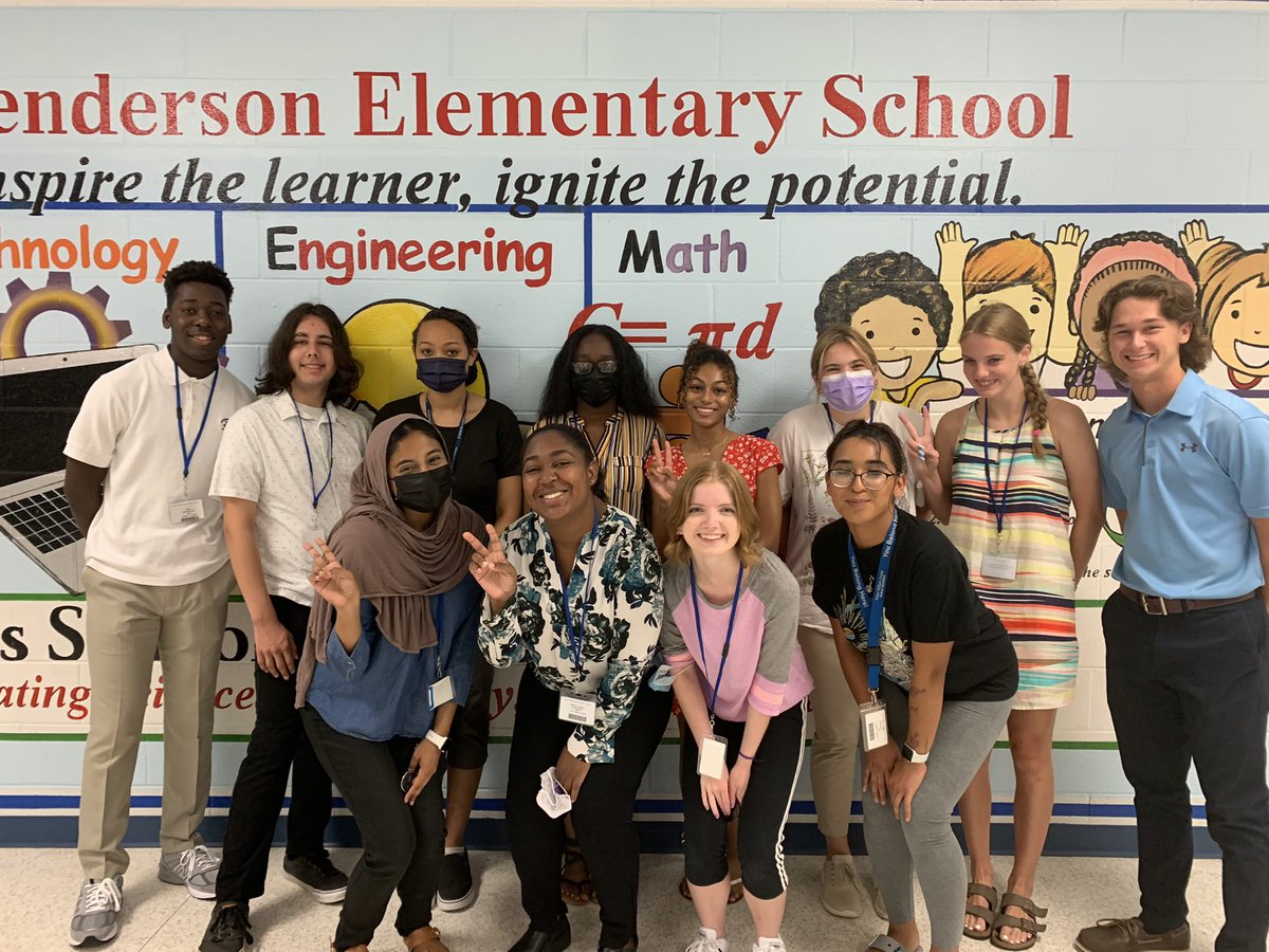 HendSS22's tweet photo. Our TA’s and Student Aides ROCK! Gotta show them some ❤️Henderson Elementary Summer School https://t.co/XJ688SjTcM