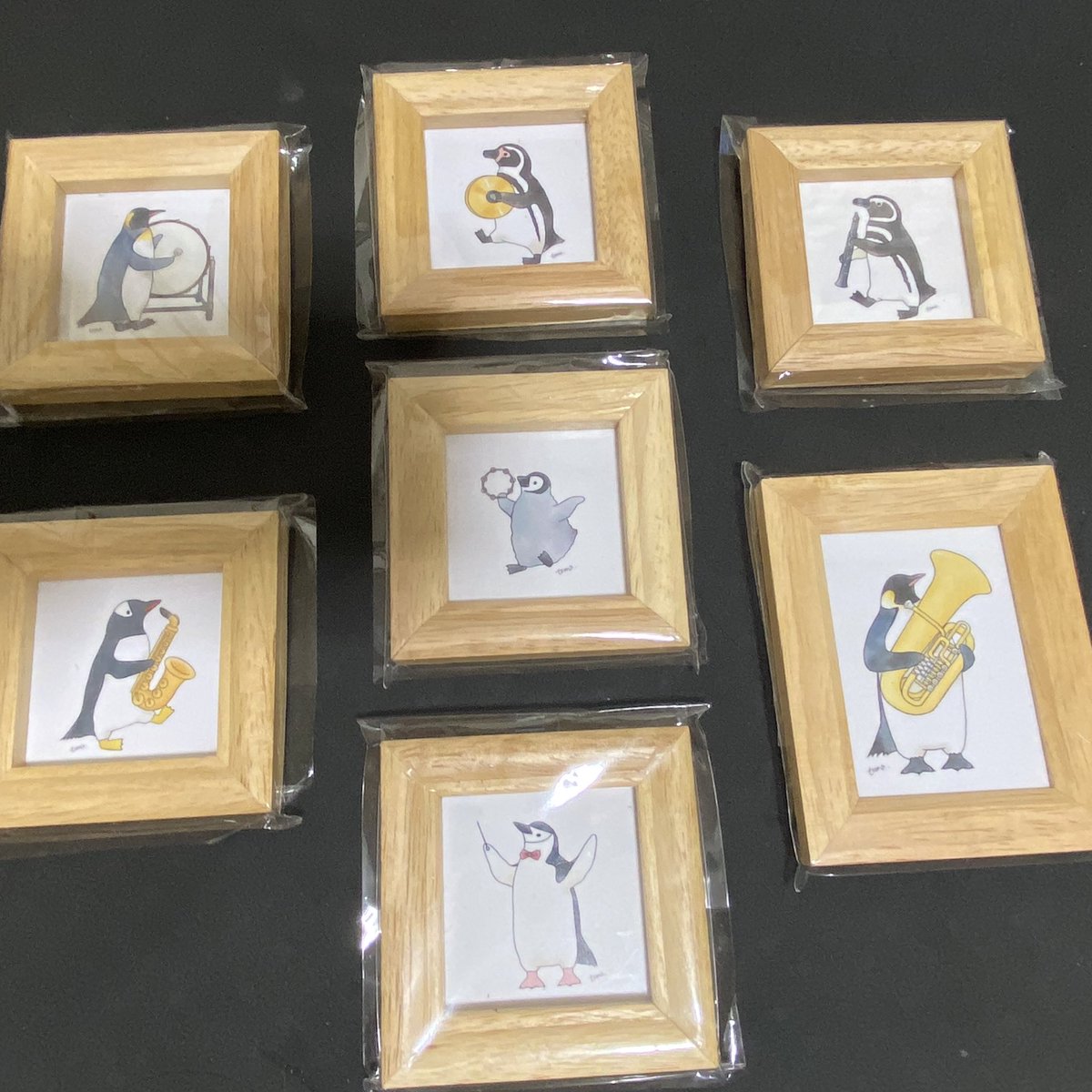 nyagi05x2's tweet photo. 音楽隊買い占めてもらった🐧
可愛すぎ♡
また一緒に行かなくては🚗 ³₃

 #ペンぎょ展 https://t.co/BwNnM7Zmz9