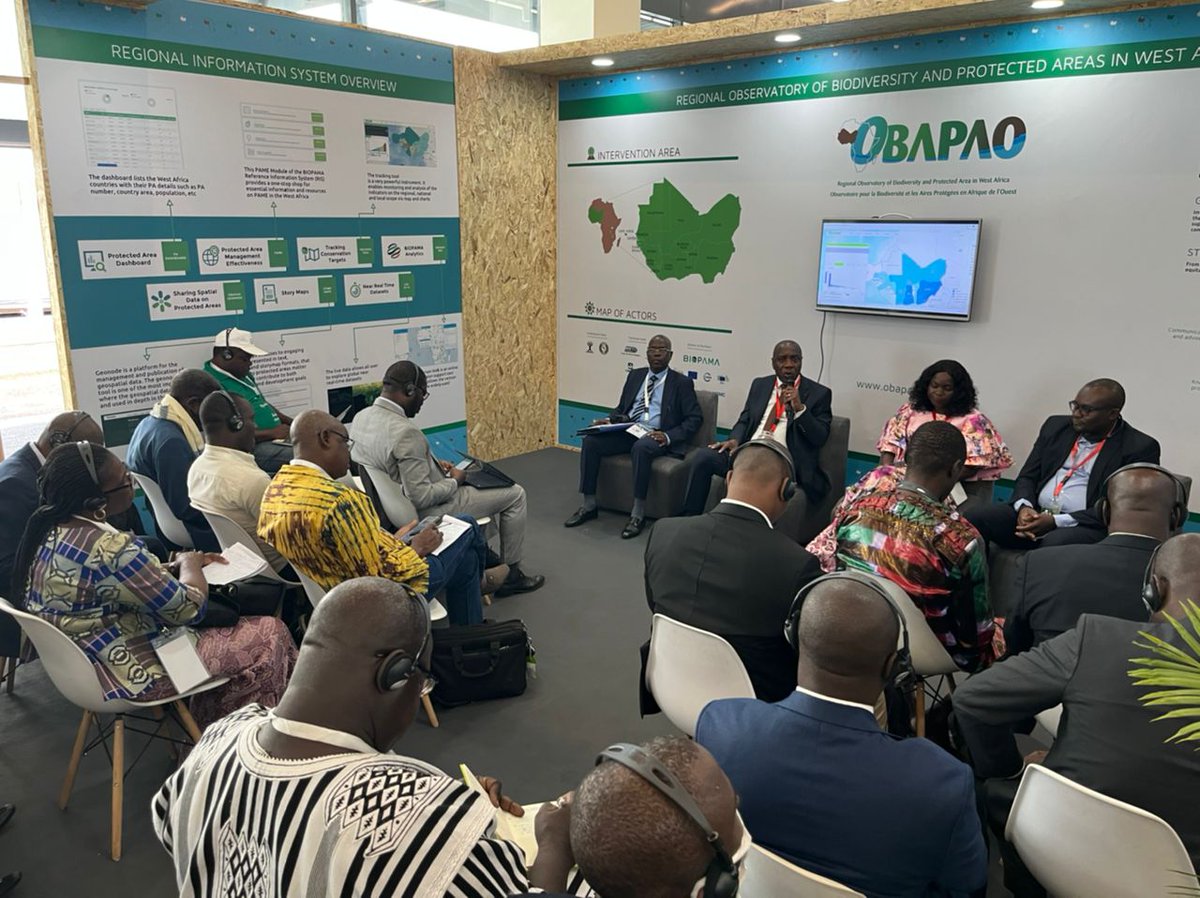 Obapao1's tweet photo. Lescministres dans le pavillon UICN pour la présentation de Natur'Africa @APA_Congress @Csesenegal @UnivofGh @rampao_network @IUCN_PA #BIOPAMA #APAC2022 https://t.co/FHBiI9eVZa