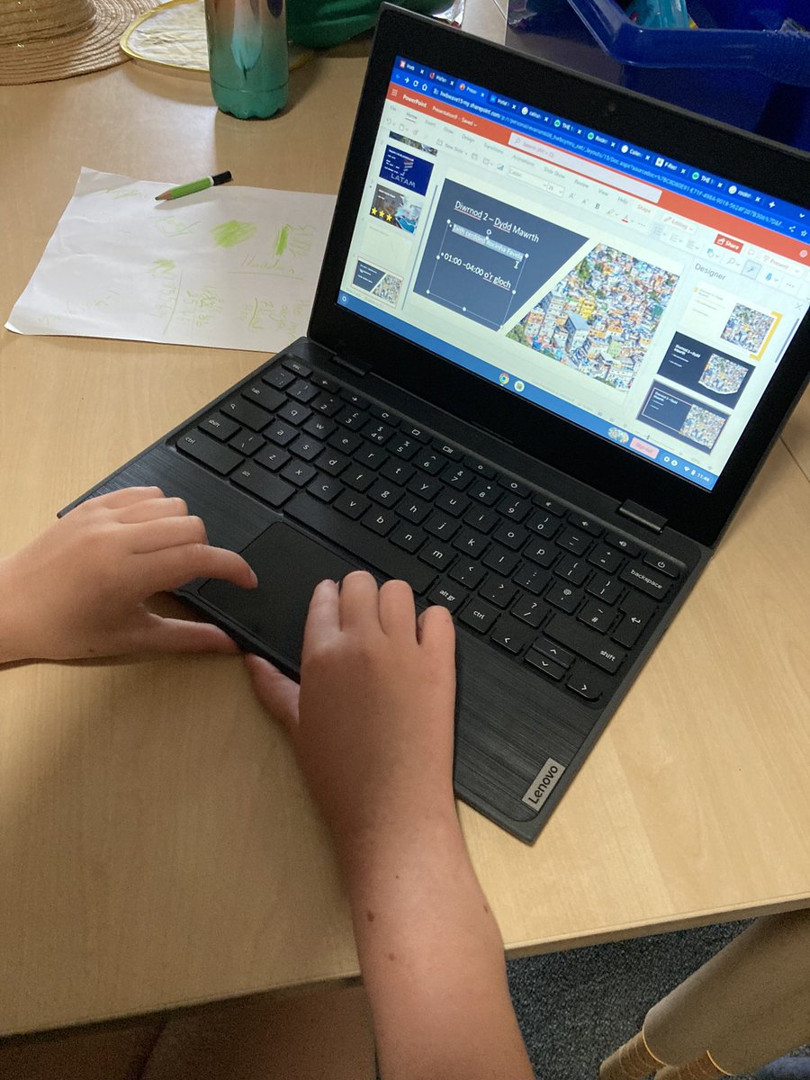 bl4treganna's tweet photo. Ymchwiliad Mathemateg! Gweithio fel asiant teithio heddiw i gynllunio gwyliau i Rio gan ddefnyddio cyllid penodol.
Mathematical project! Working as travel agents to plan a trip to Rio using a specific budget.
🇧🇷✈️☀️ https://t.co/qHN8ihvxgR
