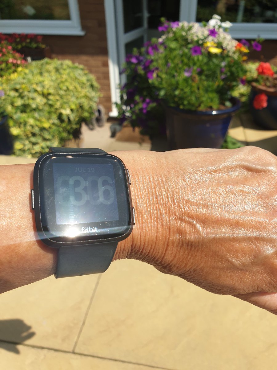 BrooksCarole's tweet photo. #nhs1000miles
Very happy with my daughter's cast off (she's moved onto @Garmin)
Me v happy with @fitbit
Love a #recycle and a #handmedown or is that a #handmeup 😃 https://t.co/bIIaNYgL8m