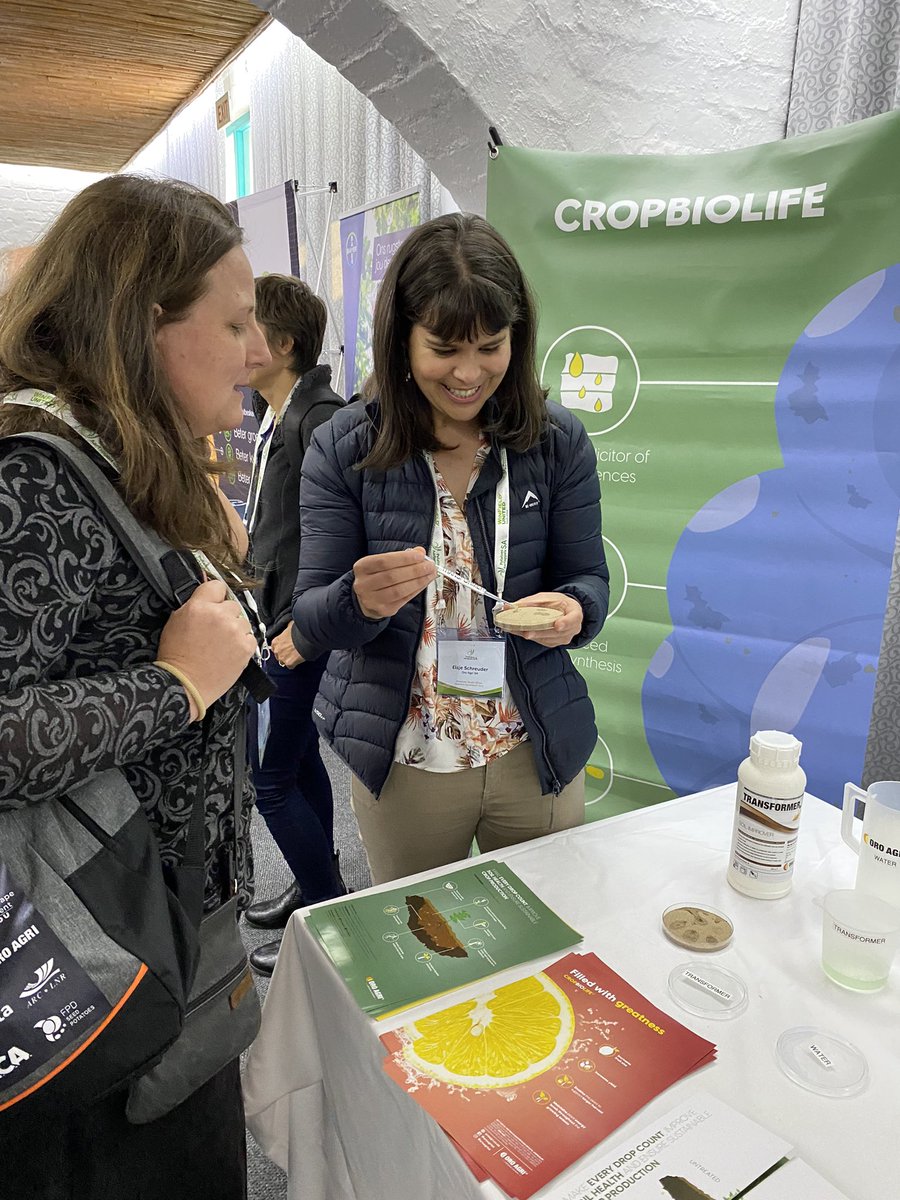 potatoes_za's tweet photo. “Our products are all data-driven and based on soft chemistry for the control of plant pathogens. We focus on bio pesticides with a sustainable agricultural future in mind - and that’s what we want to share with delegates.” (Elsje Schreuder, @OROAGRI)

#ThePerfectPotato 🥔🏆 https://t.co/uFZ0h7tgS9