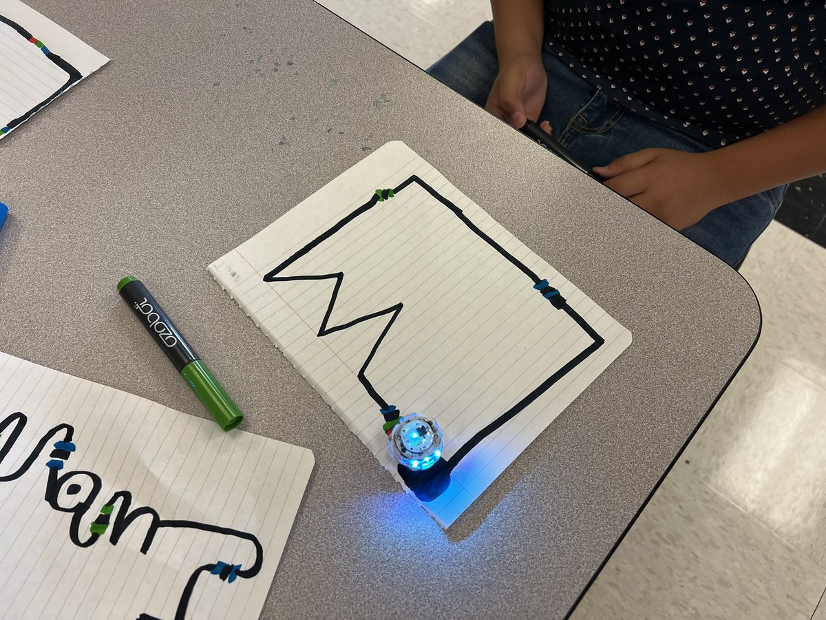Mekayjs's tweet image. More @Ozobot fun at #ESLSummerCamp. 
@JEFCOED @jefcoedESL