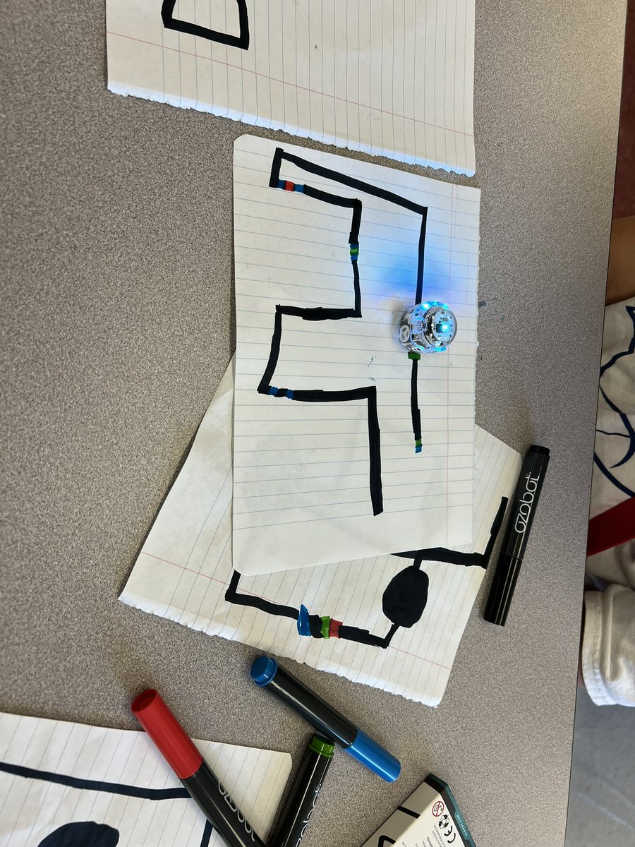 Mekayjs's tweet image. More @Ozobot fun at #ESLSummerCamp. 
@JEFCOED @jefcoedESL