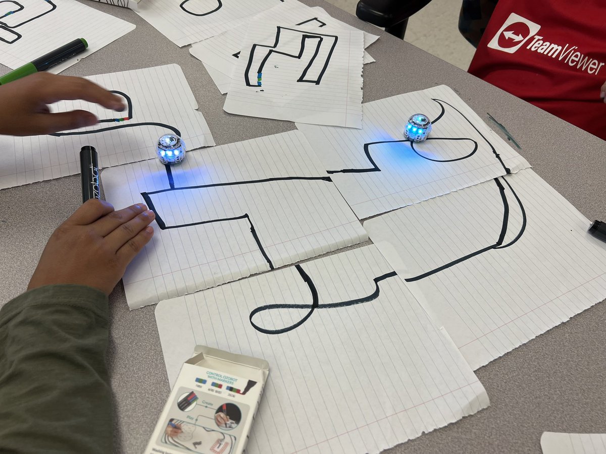 Mekayjs's tweet image. More @Ozobot fun at #ESLSummerCamp. 
@JEFCOED @jefcoedESL