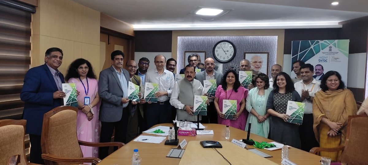 Hon'ble Minister @DrJitendraSingh along with @rajesh_gokhale released the India BioEconomy Report 2022 prepared by ABLE. The highlight was 'India aspiring for $300 billion Bioeconomy by 2030' @DBTIndia @BIRAC_2012 @kiranshaw