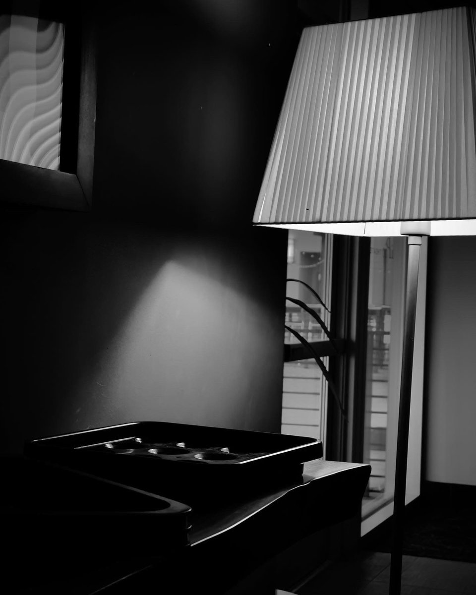 killeen842's tweet photo. Movies.
#austin #nightphotography #movietheater #ipictheaters #picoftheday #greatshots #nightphotographer #photographer #blackandwhitephotographyoftheday #blackandwhitephotographylife #blackandwhitephotography📸 https://t.co/hxwWOrZPKv
