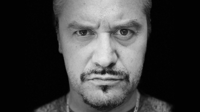 Revolvermag's tweet photo. "My confidence was broken down."

Mike Patton opens up about mental health struggles https://t.co/TFziVZ0r3w https://t.co/TCx3baF1Iq