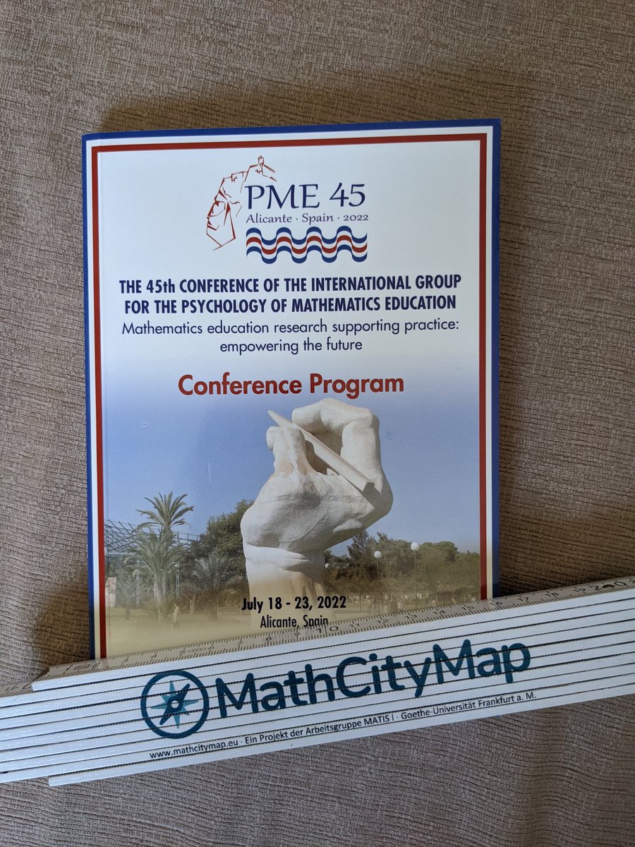 mathcitymap's tweet image. Greeting from @PME45Alicante!! ☀️💛
Enjoying a real face-to-face #conference and great #mathtrail objects at the campus of @UA_Universidad 🌴
Tomorrow, we will give a talk about the #mathcitymap gesture and embodiment #research together with @SFU 👩🏼‍🏫 
#iteachmath #twlz @kmkpad