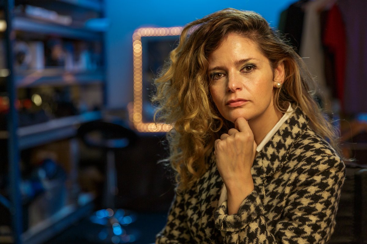generodac's tweet photo. 🎬 Entrevista a Romina Richi
👏 La directora charla de su documental Fantarias, en el cual registra los ensayos de una obra del reconocido director teatral Alfredo Arias
📲 Mirala en https://t.co/Y7eRBItyF0
#directoresav #rominarichi #fantarias https://t.co/VbOH4wZZ71