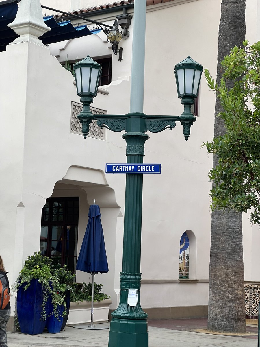 BullMarketBoss's tweet photo. Hats off 🎩 to a magical morning! I hope everyone has a terrific Tuesday! #Carthay ☕️ #Disney #Disneyland 💫 $DIS https://t.co/im6XcJxyQH
