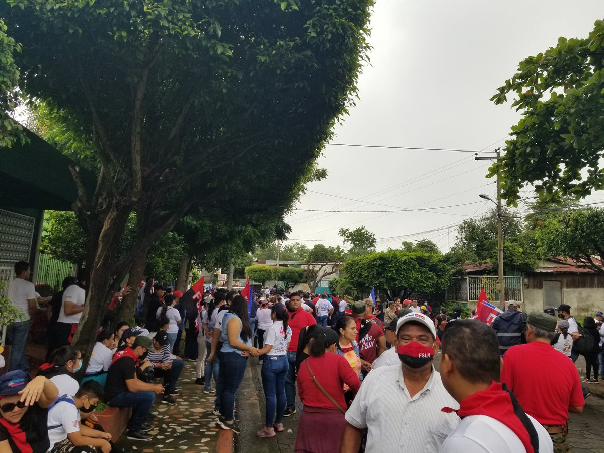 #19Julio2022 distrito 5.1 listos para iniciar nuestra caminata recorriendo los diferentes barrios en celebracion del 43/19 #4319FuerzaDeVictorias 
#ManaguaSandinista