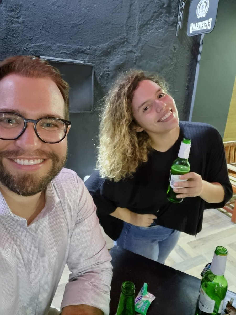 Respeitem essa coincidência. Uma horinha de diferença pro Pará adotar a gente de papel passado. O que encheu meu coração foi aprender com vc a me sentir mais em casa ainda, sô. Valeu demais pelo acolhimento. Tem foto desse acontecimento ainda.