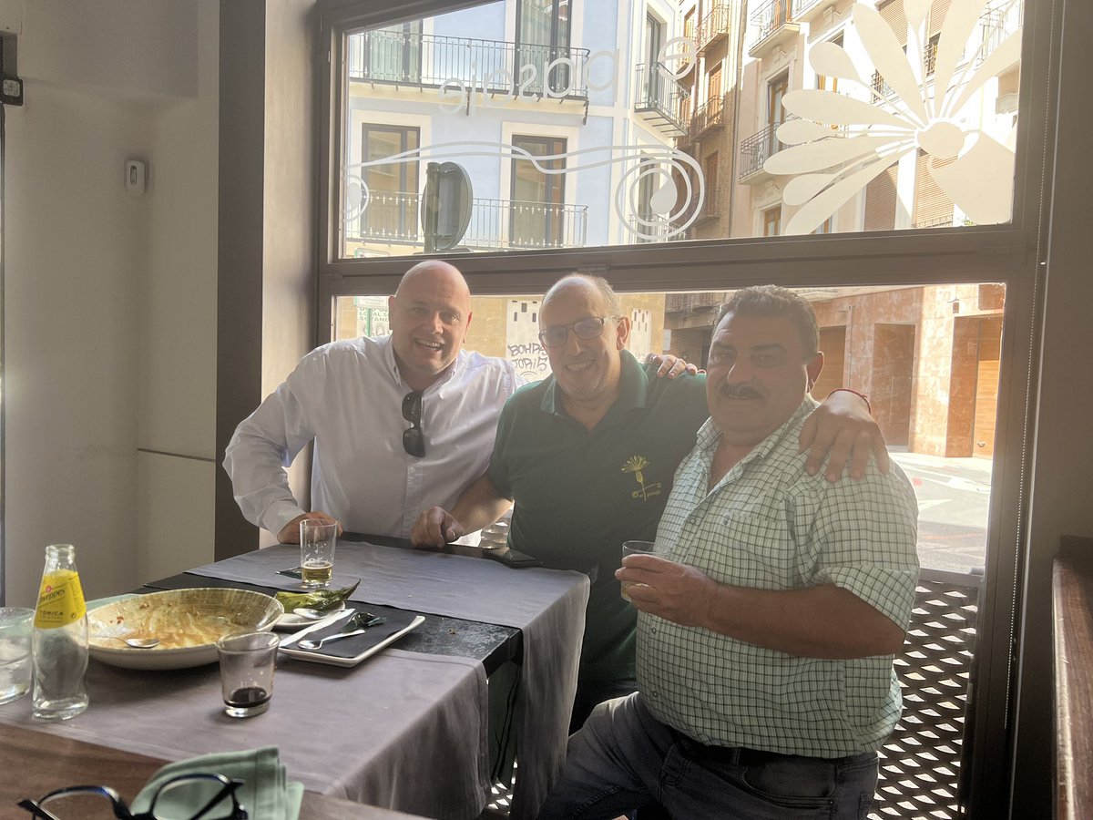 Todo un lujo disfrutar con Tomas de nuevo en el Pasaje en Murcia, todo e#in referente en la Gastronomia Murciana!!