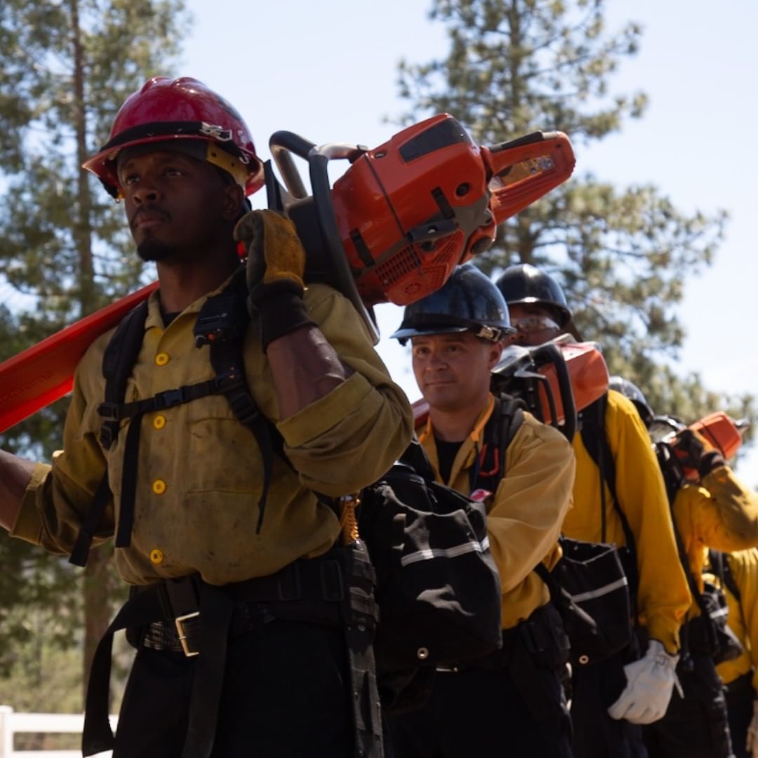 part2pictures's tweet photo. Episode 3 of America Outdoors airs tonight 9/8c on PBS, Youtube, and https://t.co/LYtaE2kv8X! While LA may be synonymous with “freeway,” and “car culture,” Baratunde Thurston takes us to the nature of the big city, where we meet kayakers, surfers, and fire fighters. https://t.co/rDhpnJZbG6