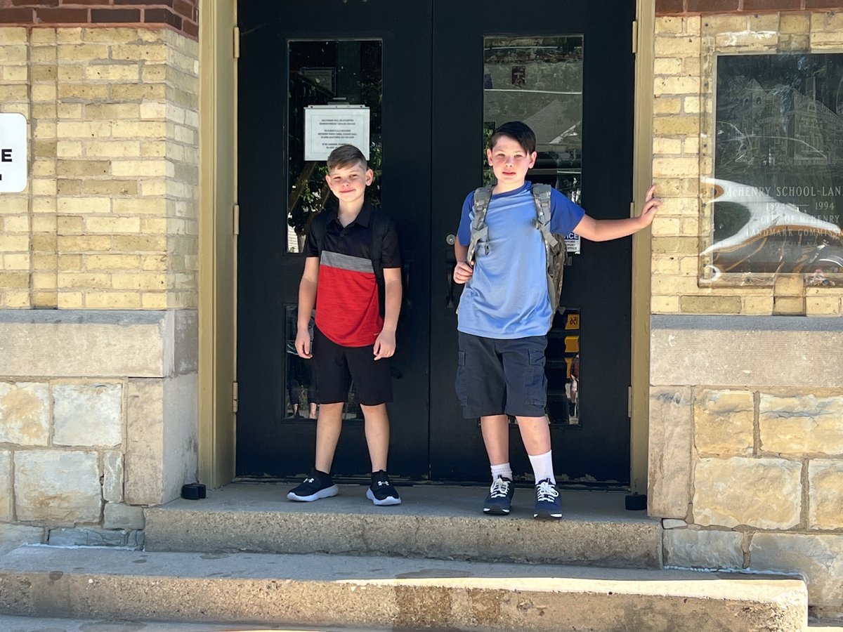 School_D15's tweet photo. Welcome back to all of our Landmark students! We are so happy to have you back and look forward to a great school year! #d15rocks https://t.co/HnTfzUWyUf
