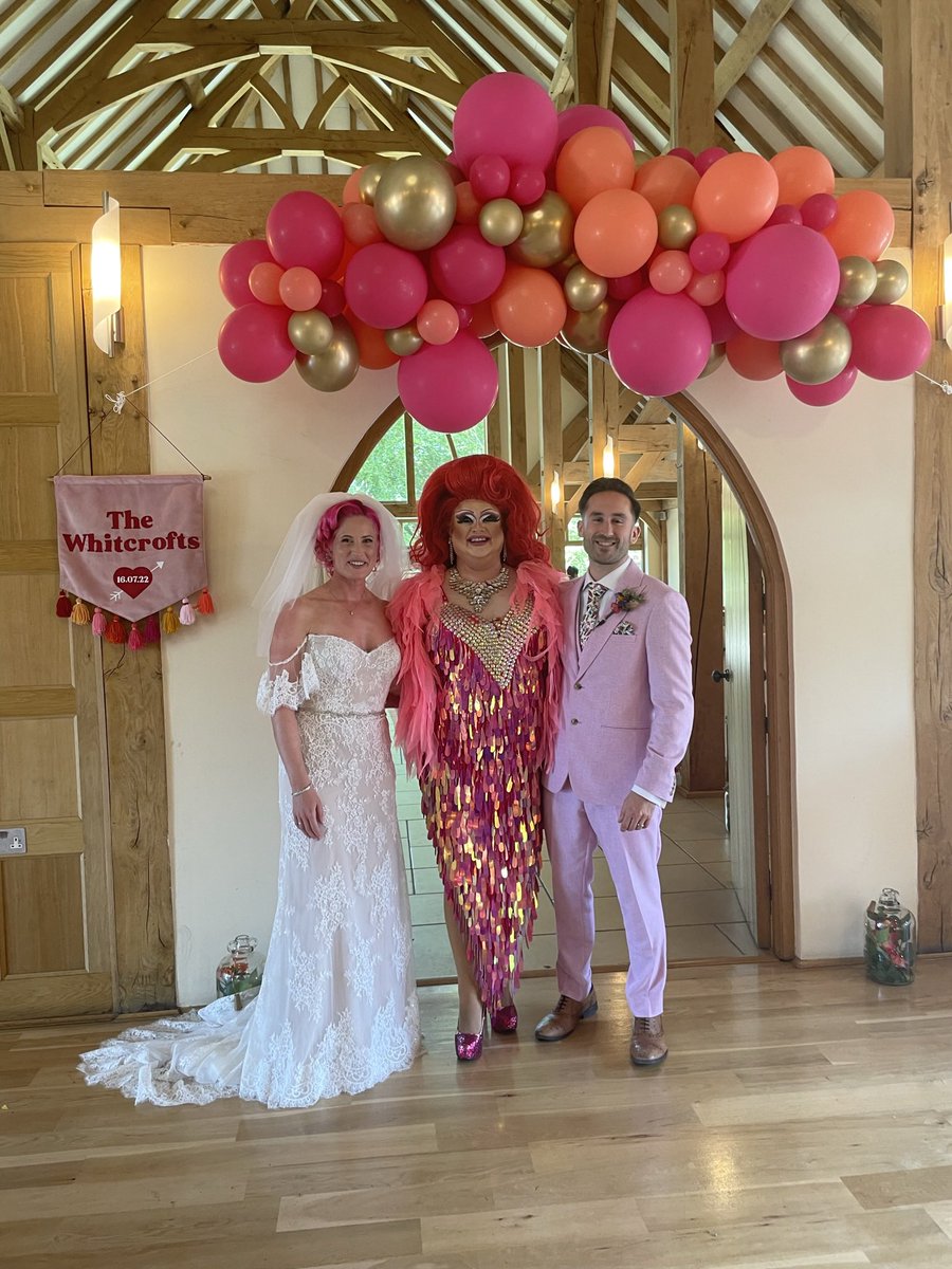 DragYouUpTheAisle Wedding @rivervalebarn #FoxyAF 
#DragYouUpTheAisle #TheFoxyCelebrant #ProudFoxCeremonies #DragQueenWedding #DragQueenCelebrant
Found in: @gweddingdirectory  @1gaylondonlife @onlinepinkpages @celebrantdirect @celebrantaoic @camdenweddings @CountyWeddings