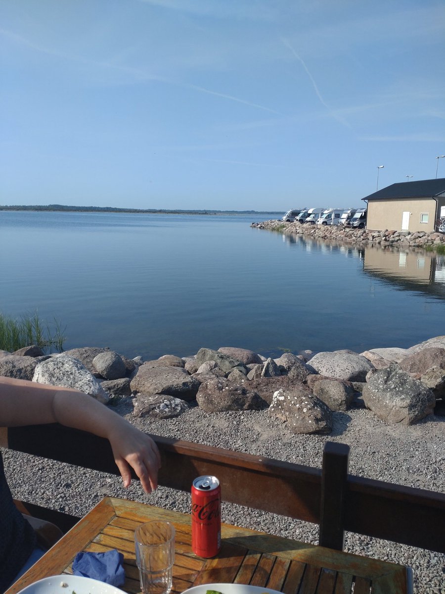 LinaGrynet's tweet photo. En dag på norra Öland som avslutades med mat i Kårehamn https://t.co/ATRjvYfqNJ