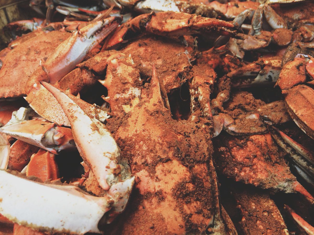 LaurelPark's tweet image. Get ready: the Crackin' Crab Feast is returning to #LaurelPark Saturday, July 30! 🦀 Tickets include all-you-can-eat crabs (on site only), perfectly paired side dishes &amp;amp; a seat right on the rail. 🎟️ Tickets are available at bit.ly/MJCCrackinCrab…. Get yours before they sell out!