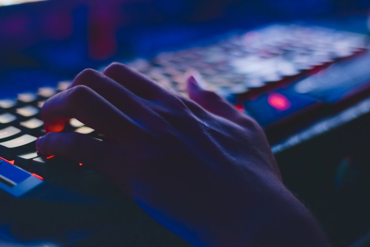 zerodayguard's tweet photo. In our white paper, "Send Hackers Packing - Regain Control Over IoT Security" we cover:

📱 Connectedness Creates Easy Targets 
📱 Development Tools Create Attack Surfaces 
📱 Hacking Is Big Business 
📱 &amp; more

Download ➡️ https://t.co/Xfr709XwCd

#IoT #Cybersecurity https://t.co/YLYvNXPcz4