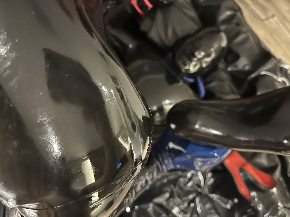 Rubber dark tweet media