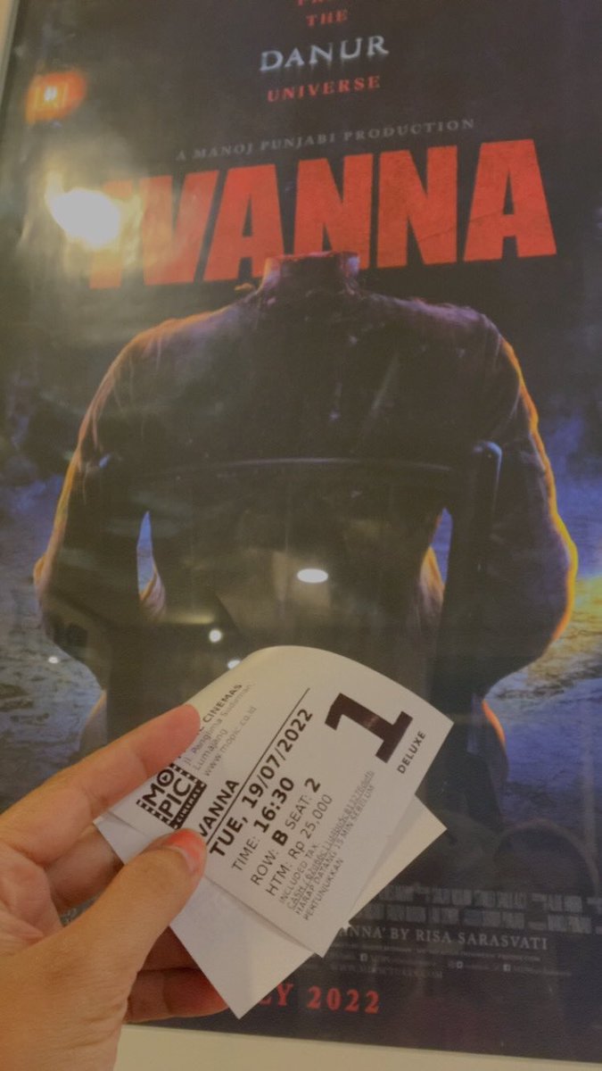 bellewidie's tweet photo. spooky movie ever ahhaahha https://t.co/rzfrk99atM