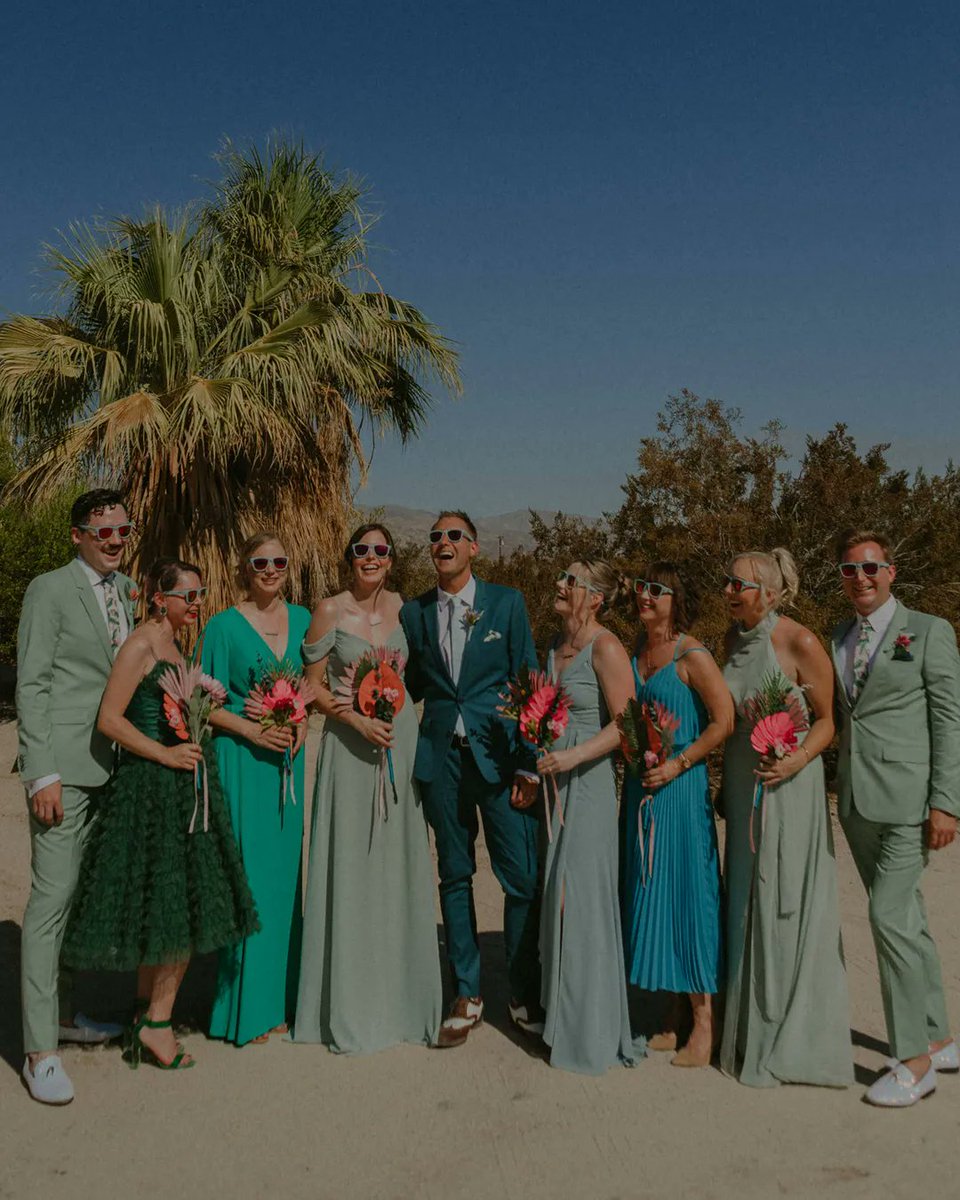 grnweddingshoes's tweet photo. The most colorful wedding party we've seen in quite some time... and we are obsessed!  😍 Comment below your thoughts on an untraditional color palette for the wedding party then check out the full feature here! https://t.co/XgnnguATro https://t.co/OiAQcAmDyT