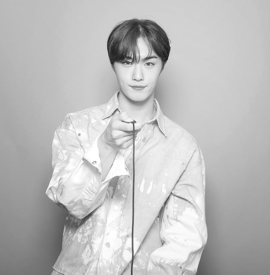 HYUNSUK__0's tweet photo. #현석 포토매틱🐰 

   19살                                        20살

   21살                                        22살 https://t.co/TS28UfJobr