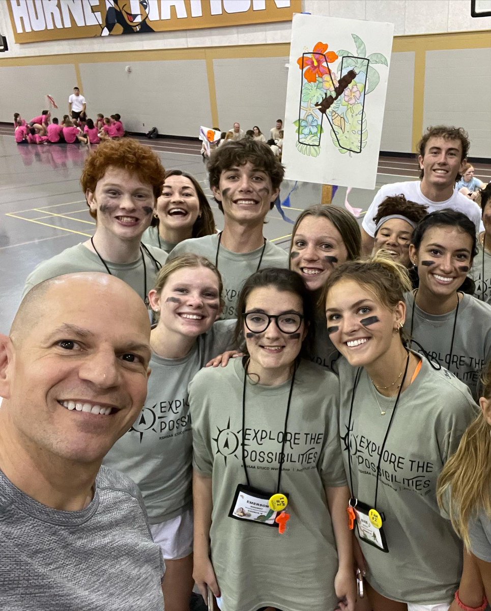 HearTedTalk's tweet photo. Incredible couple of days speaking at the 59th annual KSHSAA Student Council workshop!  @ks_stuco The students and staff were off the charts amazing and I loved every minute of the time I was with them!   #IFeelGreat #KeysToLeadership https://t.co/OnWTS6n6gH