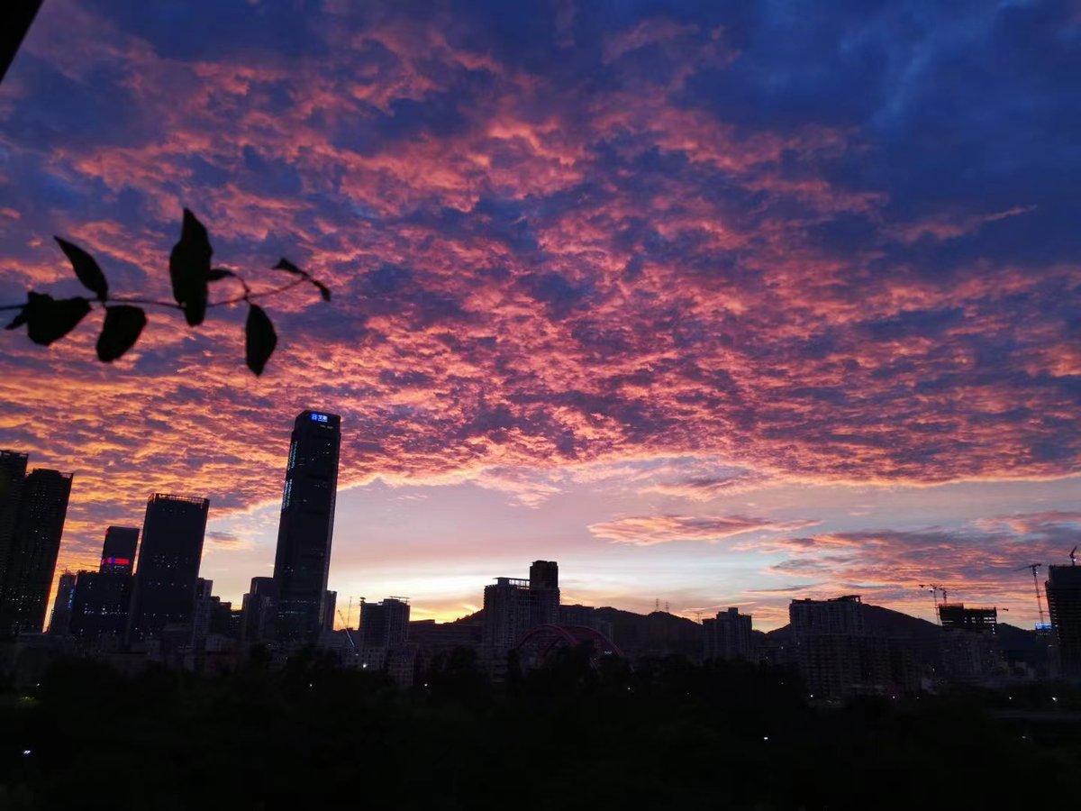 module_wifi's tweet image. Amazing sunset glow!