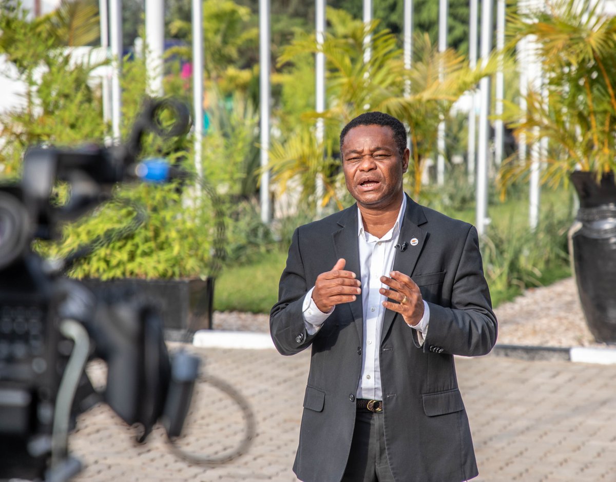 AWF_Official's tweet photo. Join the AWF panel session at T3 where @Nancy_Githaiga @MsweliSimangele and @Fred_K_Kumah take us through best practices that conservation leaders can adopt to best advance #NaturesValue #APAC2022 @APA_Congress https://t.co/JAoh2XYub2