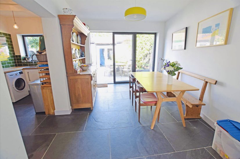 Michael_JonesCo's tweet photo. Michael Jones & Company Estate Agents Cardiff - For Sale 2 bedroom property on Maitland Street, Heath/Gabalfa, Cardiff. Close to UHW. View the 360 Virtual Tour online. https://t.co/Qq9gYFBWnG #ForSale #MaitlandStreet #Heath #Cardiff #House #Home #Property #EndTerrace #CF14 #UHW https://t.co/R9tgPA1hvI