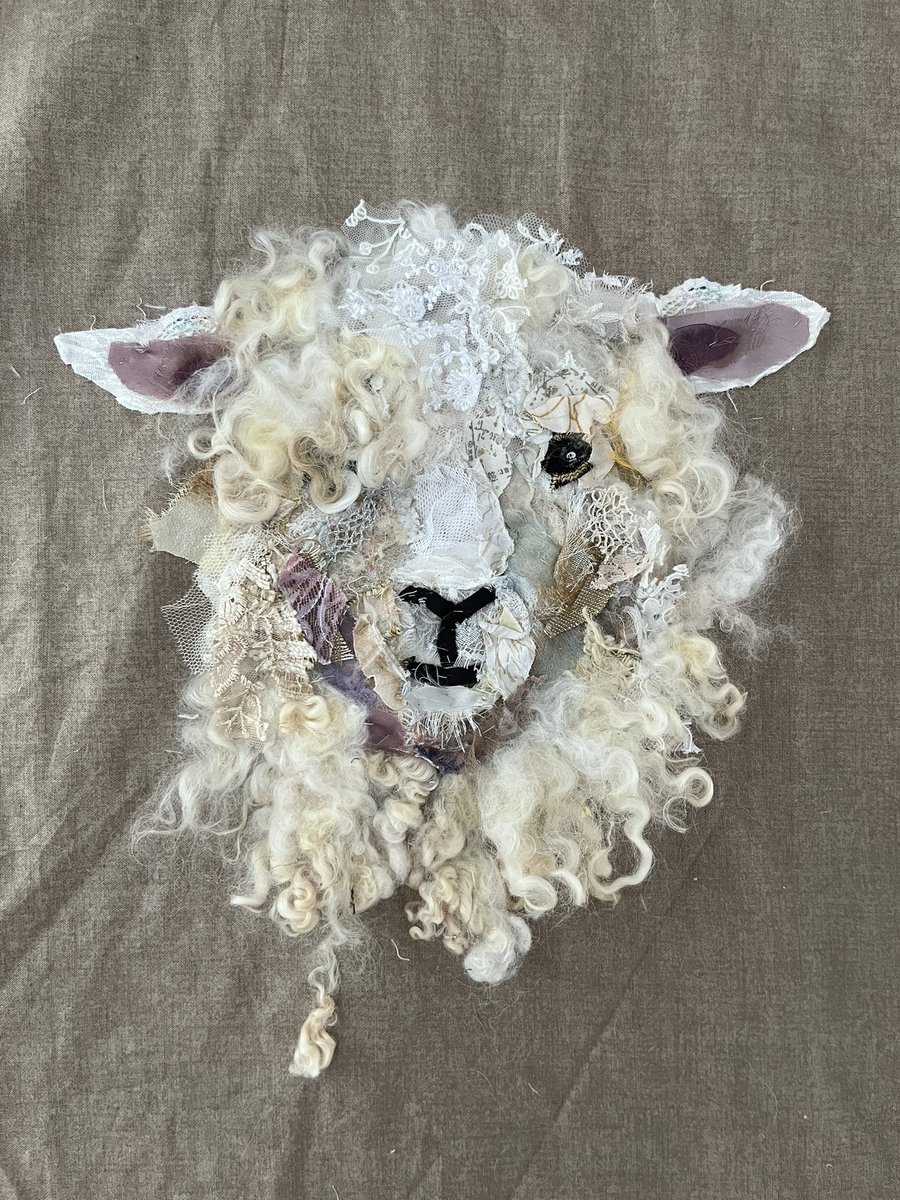 art_in_textiles's tweet photo. The new #sheep is gradually progressing. Today I’ve added lots of #fleece! #workinprogress #portrait #scraps #layers #cotswoldsheep #wool #artintextiles #comingalive https://t.co/bsJnGSYKnO