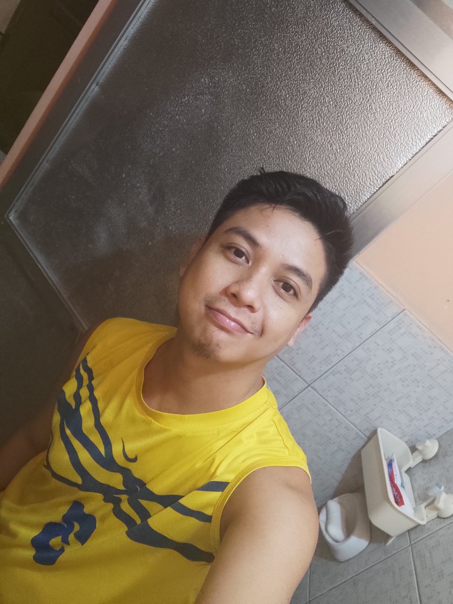 MasterLei8's tweet photo. 6 years nang freelancer/on call massage therapy
2016 nag work sa spa
Galing sa pamilya ng manghihilot
At masaya ako sa pag hihilot 😊

#masahista #masseur #legitmasahista #manghihilot #marikinaArea #NearPasigtomarikina #nearCaintToMarikinaArea #Marcoshiway https://t.co/qKe75uEQMj