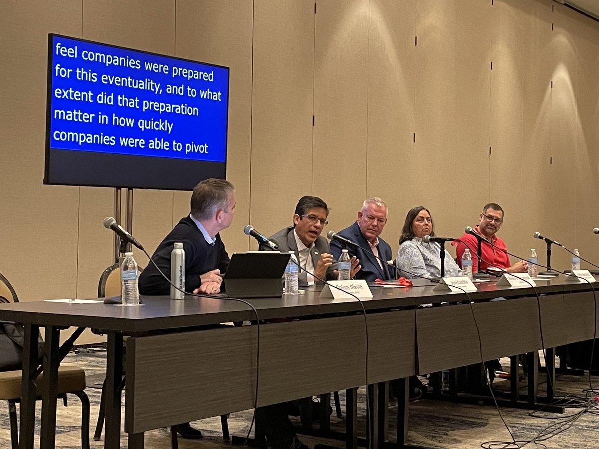 writerkms's tweet image. “The pandemic ended up killing a lot of corporate sacred cows, which were assumptions.” Absolute truth from #ColumSlevin from @electronicarts. The leaders on this panel emphasized kindness &amp;amp; agility in expanding #disabilityinclusion during the pandemic. @DisabilityIN #leadership