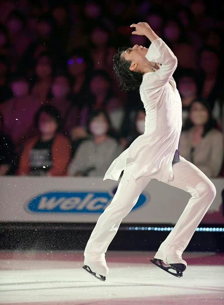 mor_0226's tweet photo. Yuzuru stands out as a professional athlete, and I hope Yuzuru will achieve his dream and live a healthy and happy life.
#YuzuruHanyu https://t.co/be5H5xhQXe