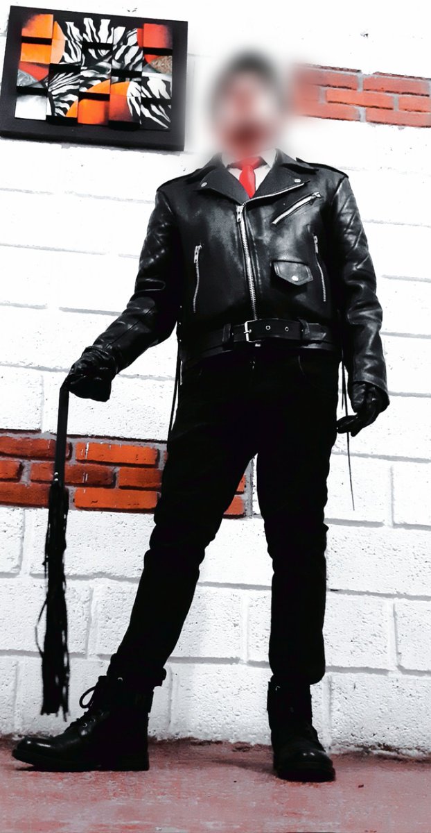 ALEXMASTERMX's tweet image. there is only one place where submissives are happy and that is at the feet of a master, serving and obeying #master  #cashmaster #finsub  #paypig #humanatm  #slave #cashpig @RT4Masters2 @AlphaMaleRT @RTcashmaster @RT4Masters @rt_slave_ma @AlphasofFindom @RtCashmaster @pig_promo