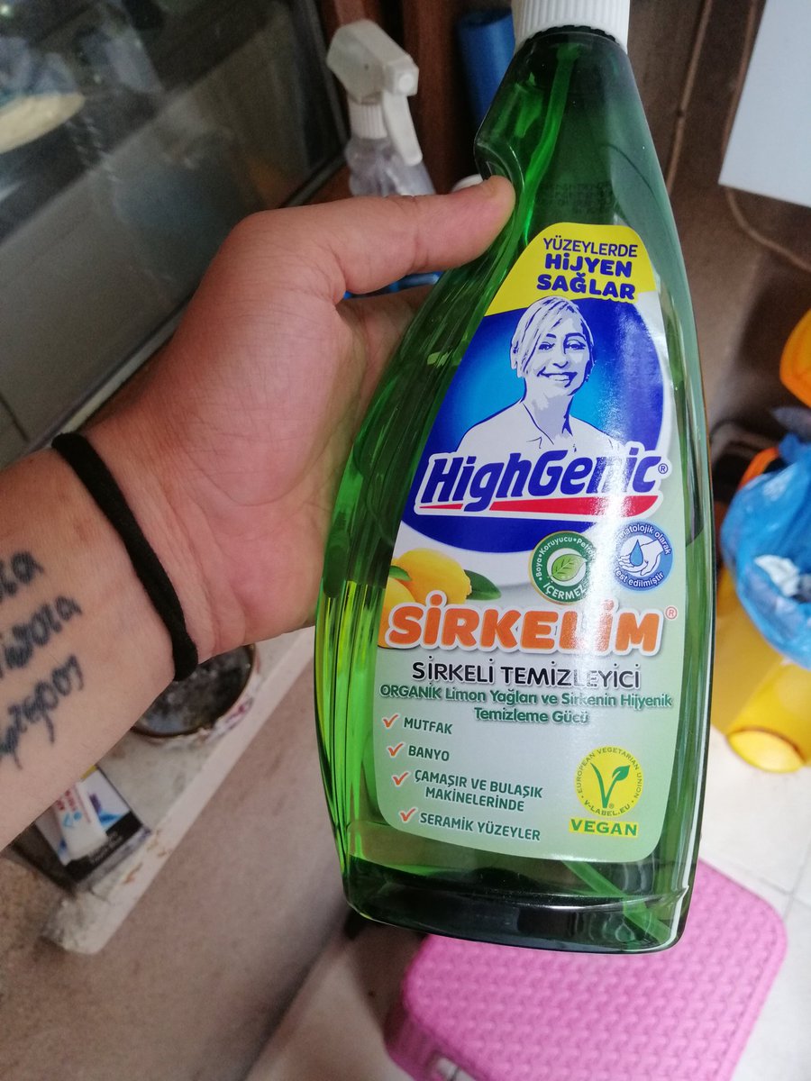 RMiracozturk1's tweet photo. Çok ama çok yaratıcı bir isim olmuş... "Bütün mikropları Sirkelim." 🤭😂 #highgenic @HighGenic #sirkelim #TesekkuerlerErdoğan #acıklandı https://t.co/9Y19ryDij2