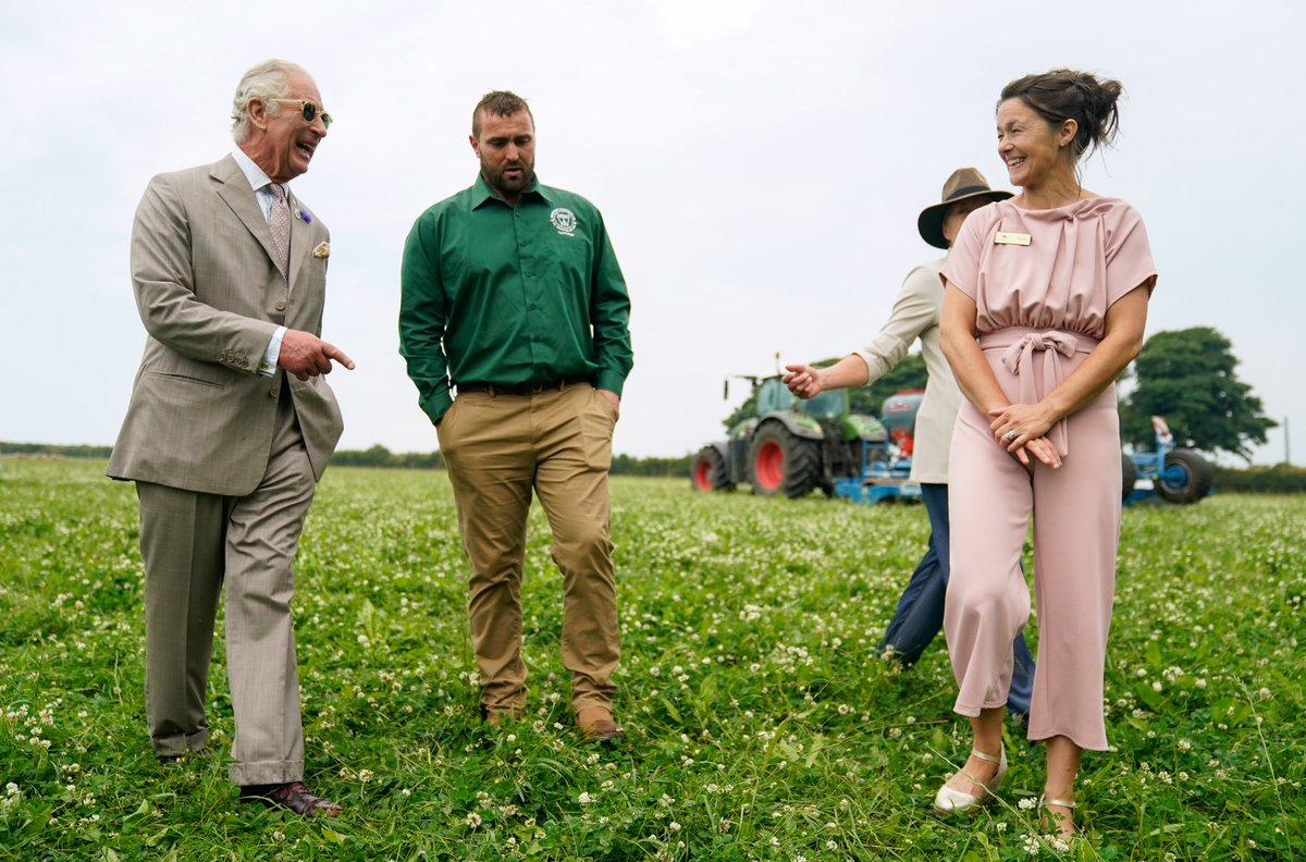 🐑🌾The Duke of Cornwall, Patron of the Soil Association, marked the 10th anniversary of the Innovative Farmers programme and learned more about how it’s helping farmers adopt more sustainable practices.