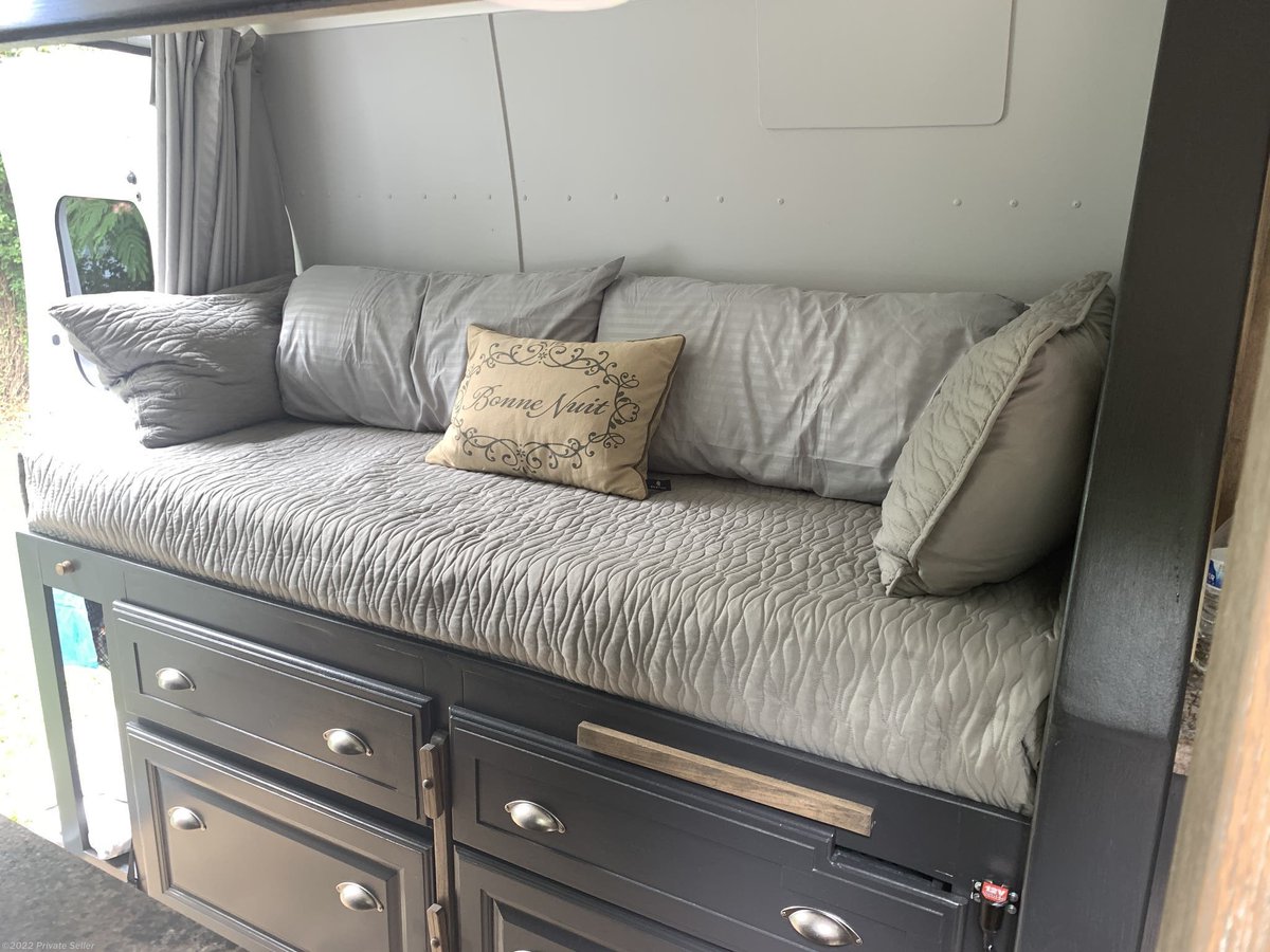 Sean ⚰️ tweet media