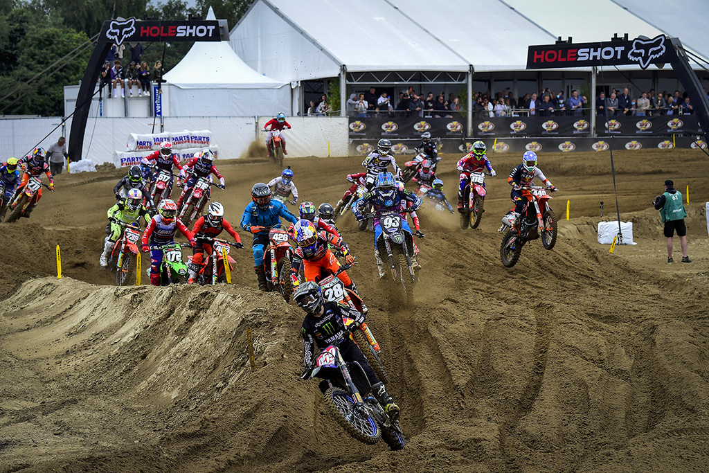 mxgp's tweet photo. Timetable &amp; Entry Lists: MXGP of Flanders 🇧🇪

Get all the details HERE➡️ https://t.co/EUXXHtqQs5 

#MXGPFlanders #MXGP #Motocross https://t.co/uLiYTq3i7Q