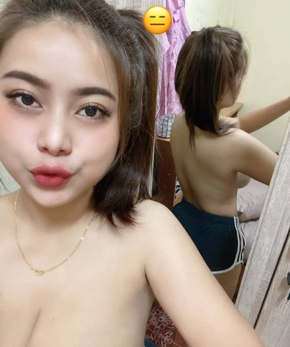 Baju sudah lepas..
BH sudah lepas..
Lanjut celana 💦