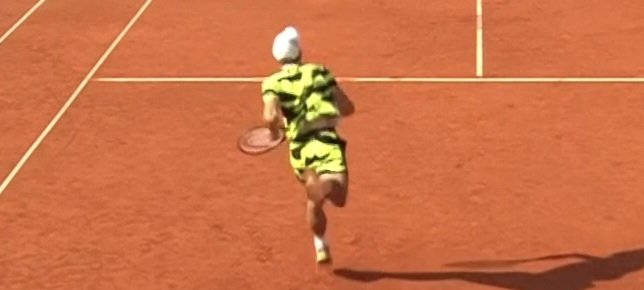 FToader82's tweet image. Pay attention to @AsKaratsev @Hydrogenjeans outfit at @hamburgopen. #HamburgOpen #atphamburg