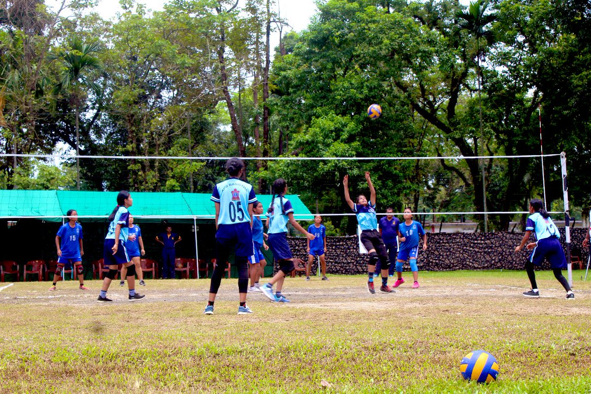 trishakticorps's tweet photo. “Losers quit when they are tired, Winners quit when they've won"

 #KripanDivision #TrishaktiCorps conducted Inter #APS #Volleyball Tournament for girls at Binnaguri. APS #Basistha, #Assam, won the competition.

#KheloIndia 

@adgpi
@easterncomd https://t.co/pJckv9ylAr