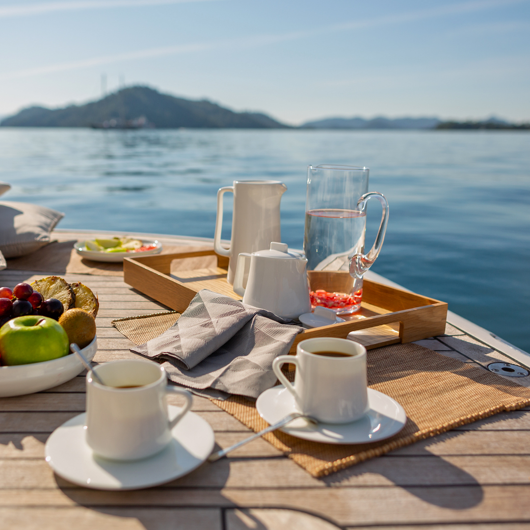 QMStabilizers's tweet photo. If you prefer your coffee in the cup and your food in your stomach… it has to be Quantum.
#quantum #quantumstabilizer #yachting #yachtingindustry #superyacht #marinestabilizers #yachtlife #yachtinglife #luxurylife #zerospeed #marineinsights #stabilizersolutions https://t.co/ebpX4DU3AB