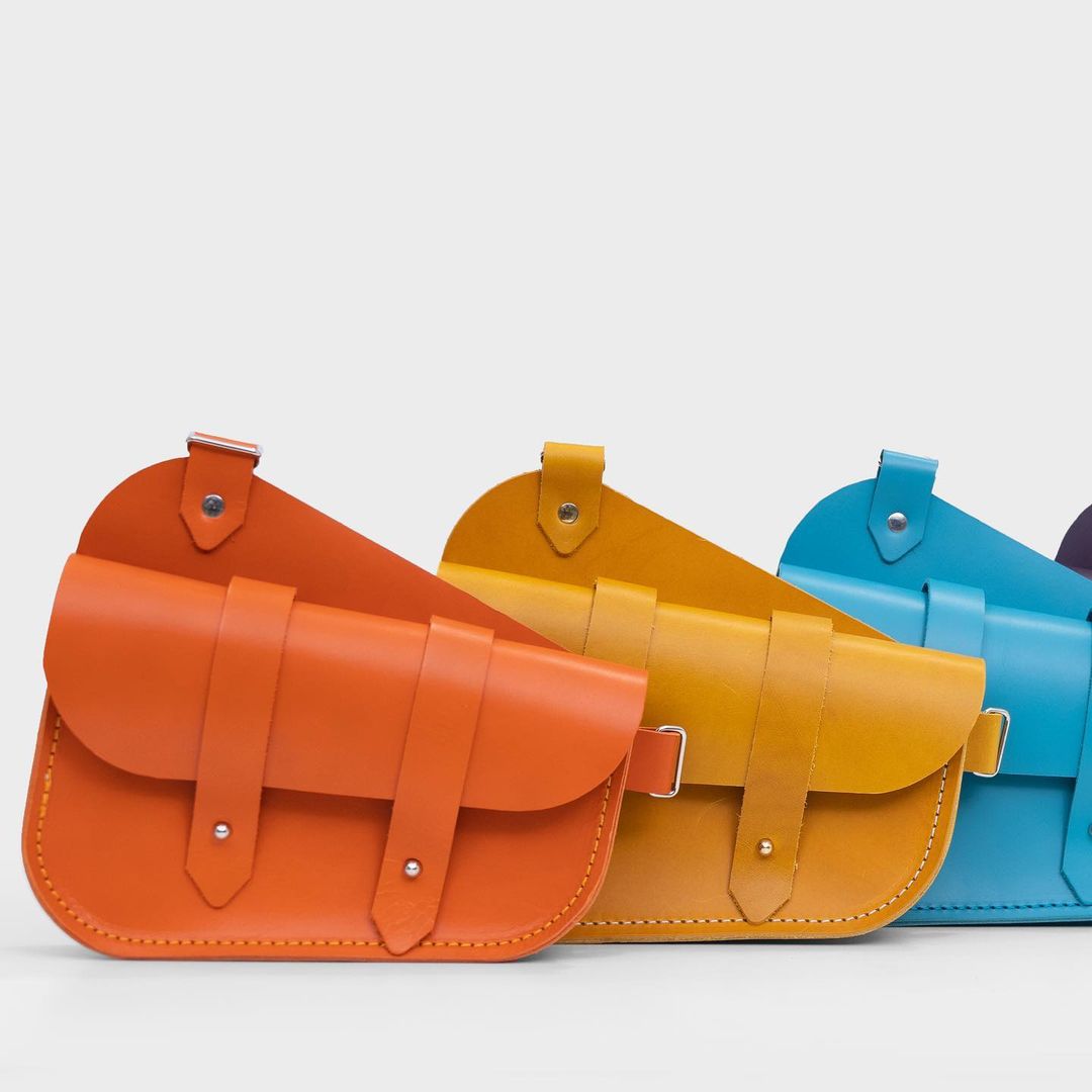 Mifland ( <a href="/mifland/">Mifland Design Company</a> )  : #Vêtements colorés et minimalistes adaptés à toutes les #saisons. 
👉bit.ly/3yNCkFn
👉bit.ly/3AVMAxZ
#afropreneuriat